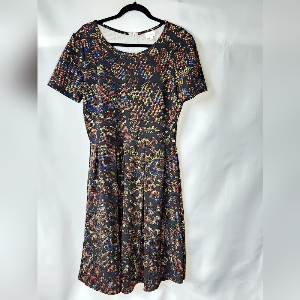 🖤LuLa Roe Amelia Black with Floral Design XL